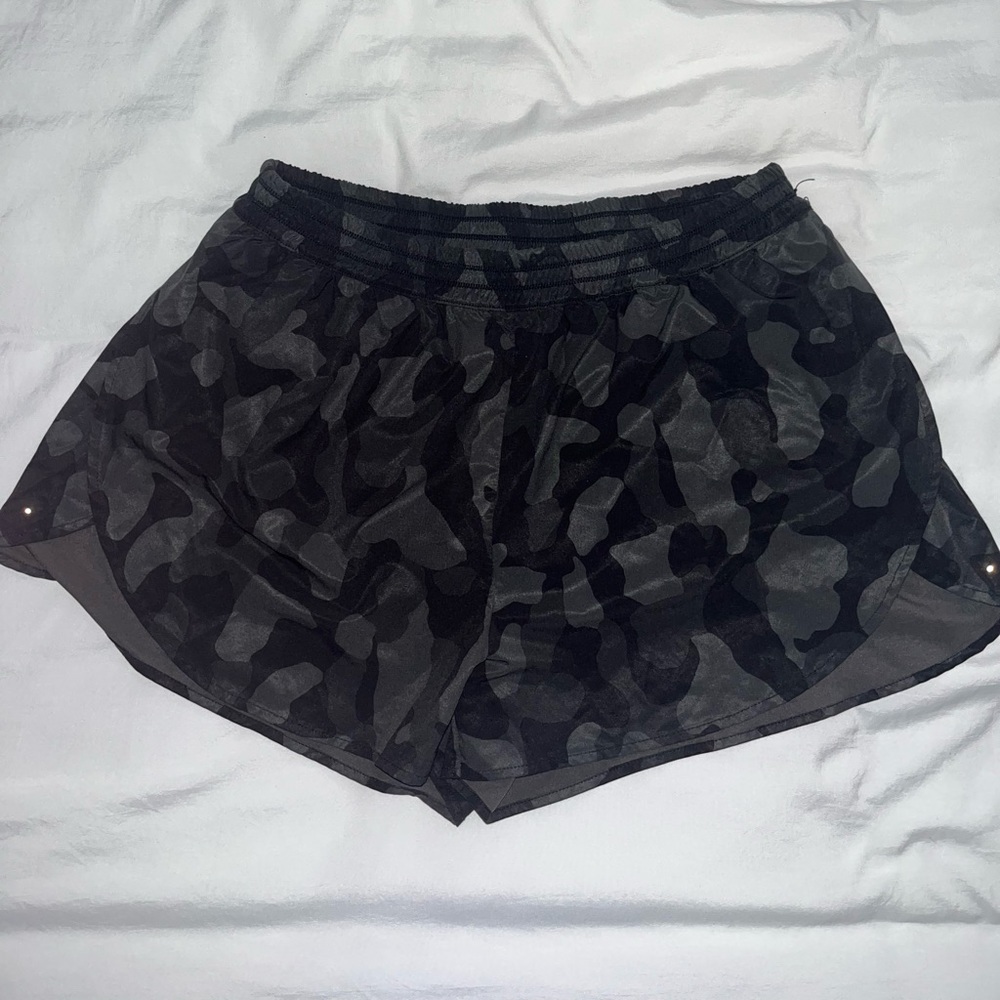 Zella black and gray camo athletic shorts